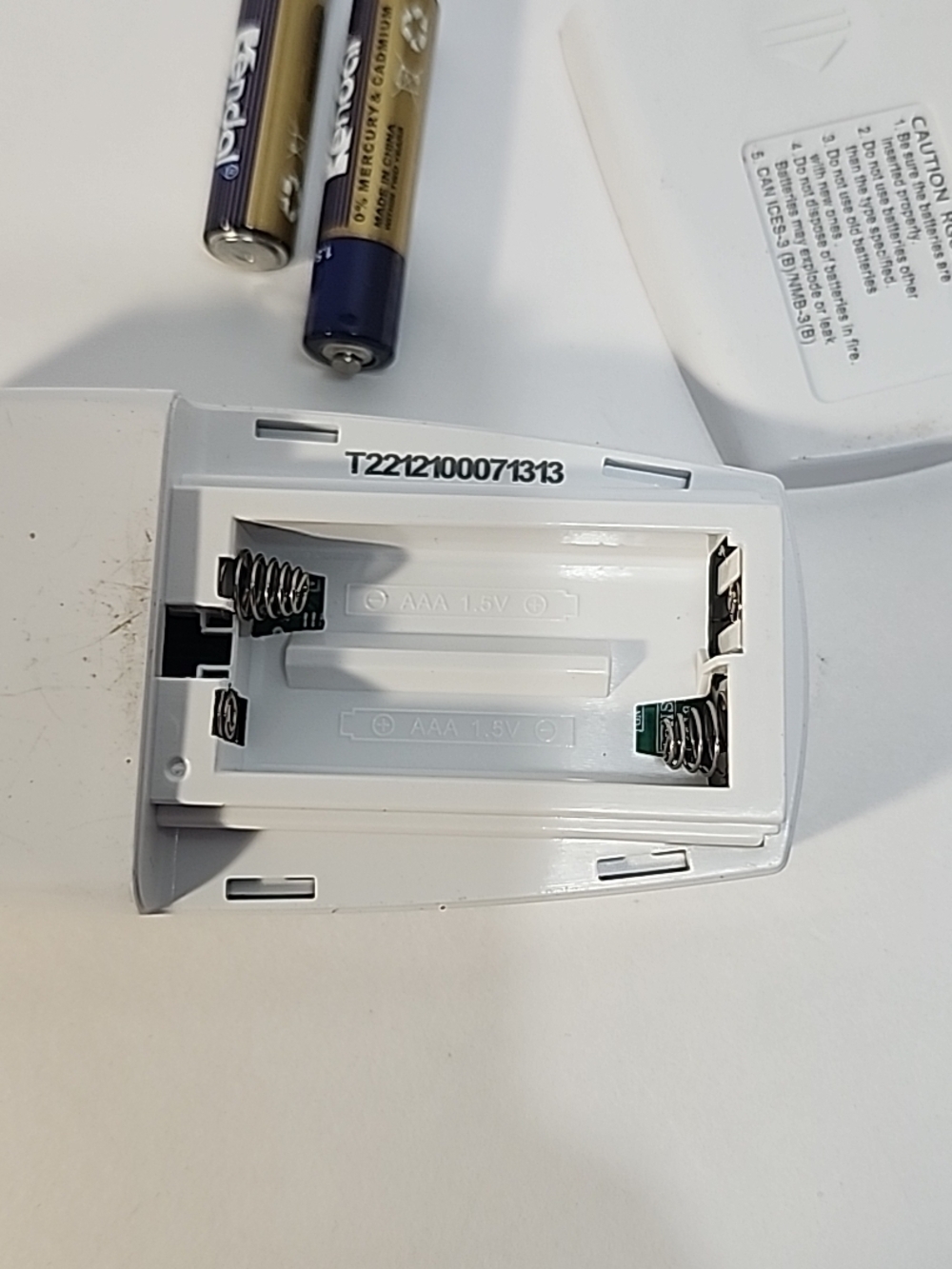 Frigidaire White Remote Control for HVAC - Digital Temp/Timer - Picture 7 of 7
